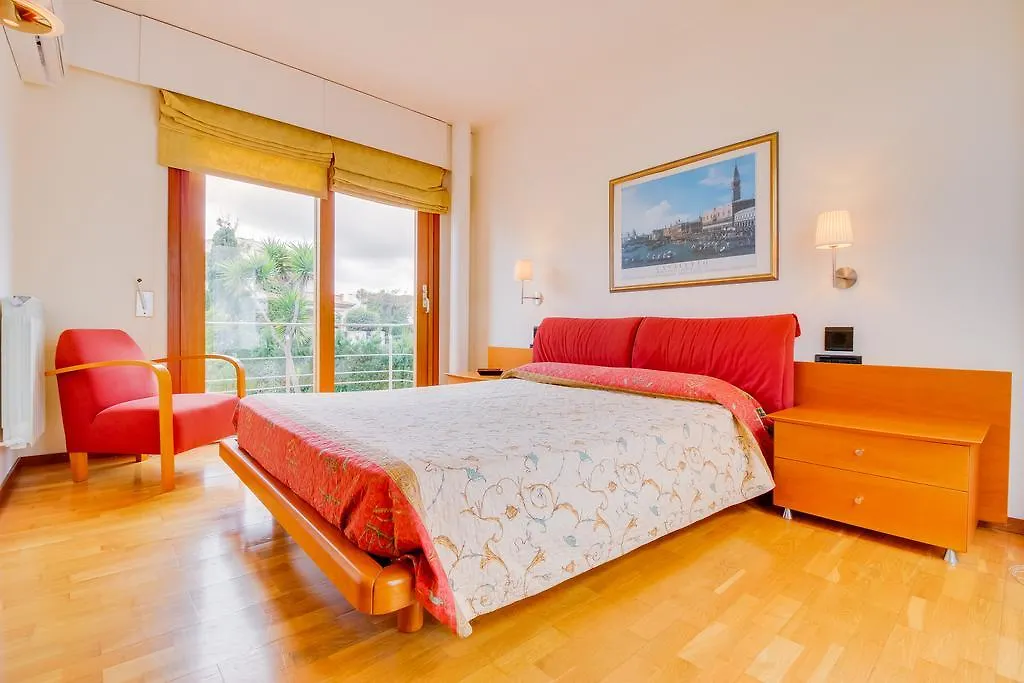 Villa Cala Blava 루크마호르